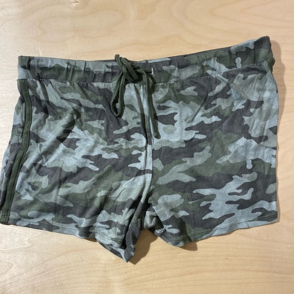 Lucky Brand Camouflage Print Shorts XL (HS) - Picture 3 of 8